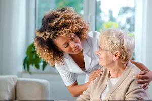 Ages et Vie : Un Cadre Familial Innovant pour Seniors